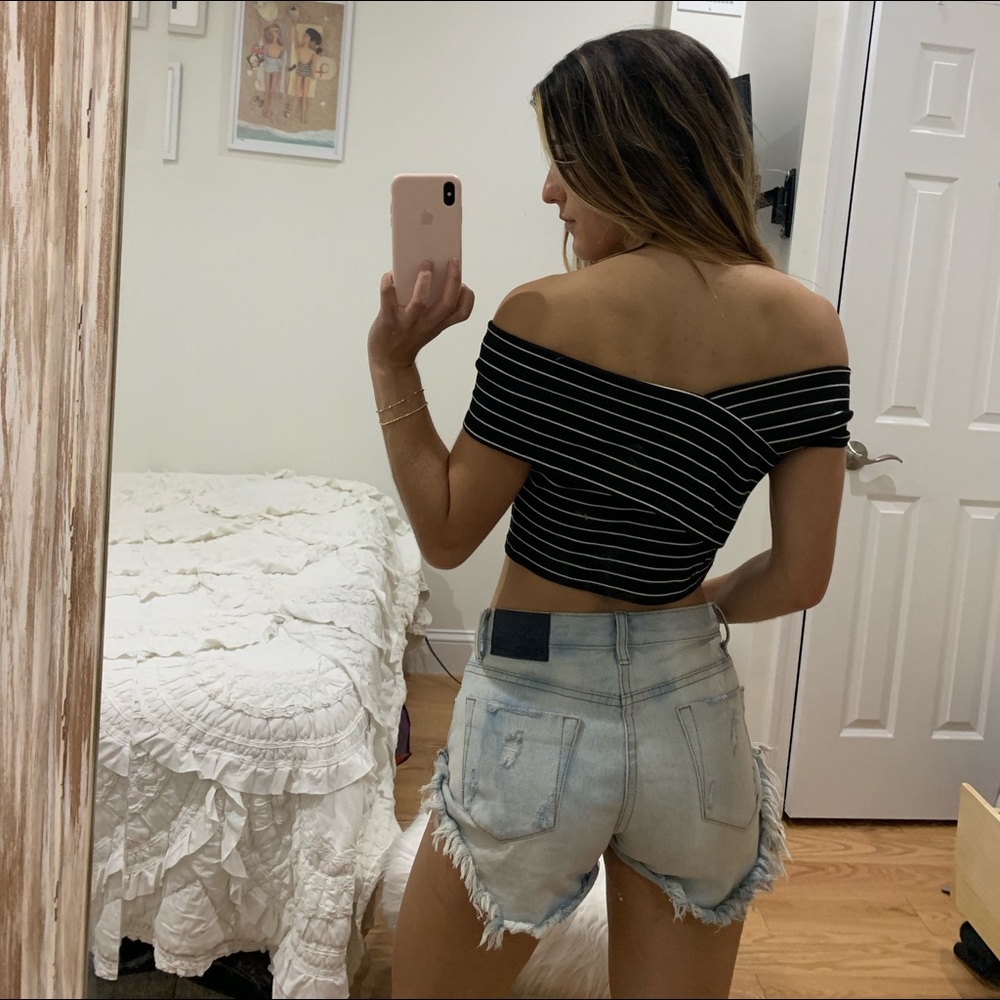Strapless crop top